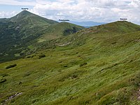 Hoverla ja pari naapurihuippua.