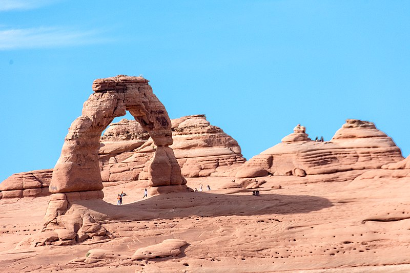 File:Delicate Arch - Arches National Park (28744386992).jpg