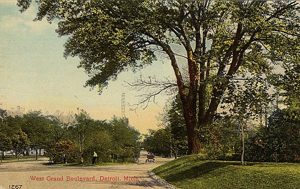 A view of West Grand Boulevard circa 1913