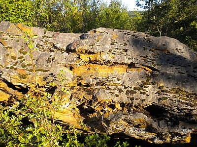 Der Dolmen Peyrelevade bei Fouret aus ortsfremdem Sidérolithique