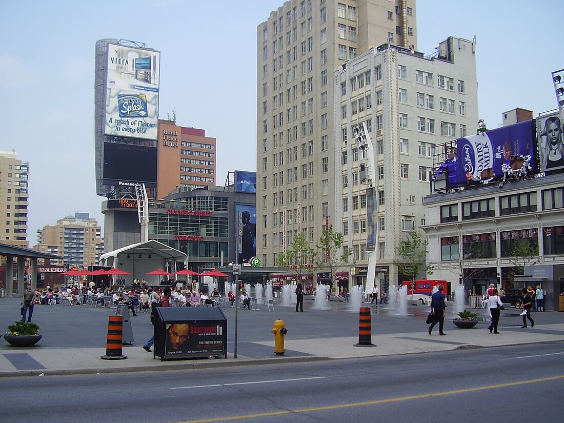 Placo Yonge–Dundas