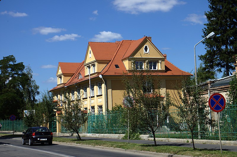 File:Dzierżoniów, Jana Kilińskiego, dům.jpg