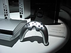 The "Boomerang" controller concept at E3 2005