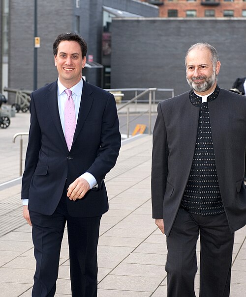 Fabian Hamilton with Labour leader Ed Miliband at the Royal Armouries in Leeds in 2011