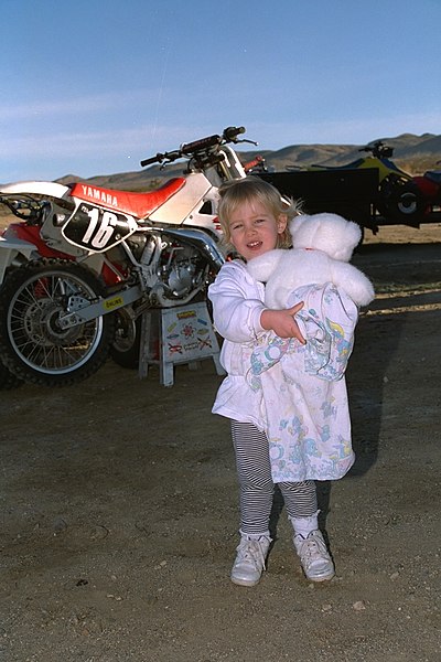 File:El Mirage Dry Lake Off-Highway Vehicle Recreation Area (29819218720).jpg