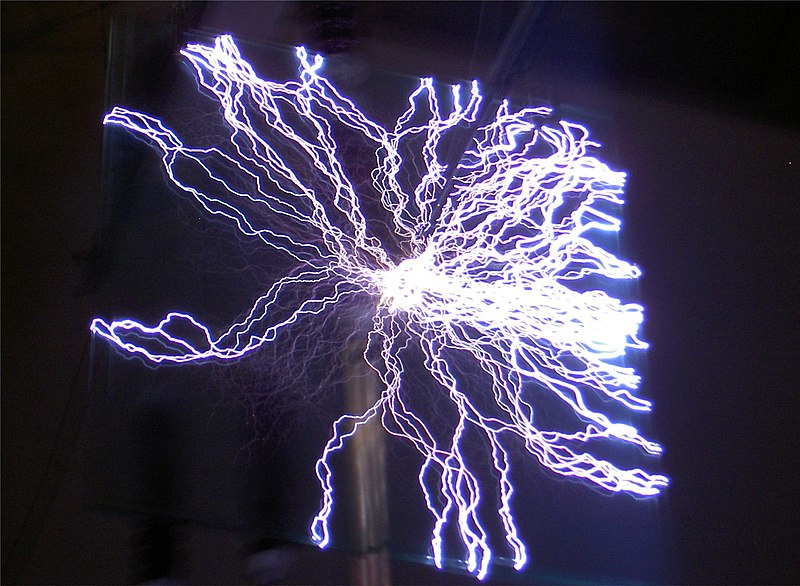 Bestand:Electric discharge around a glass plate.jpg