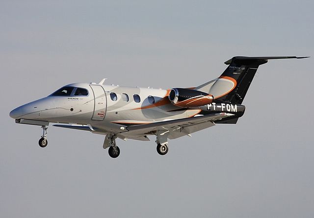 新品 Embraer Phenom 100 (FSX/FS2004) アドオン