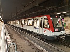 Tren direcció Badalona Pompeu Fabra de la L2.