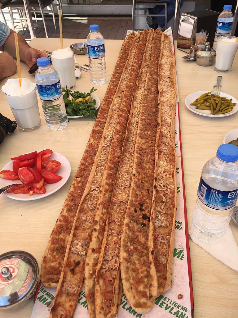 FileEtli ekmek in Konya turkey By Mardetanha (2).JPG Wikimedia Commons