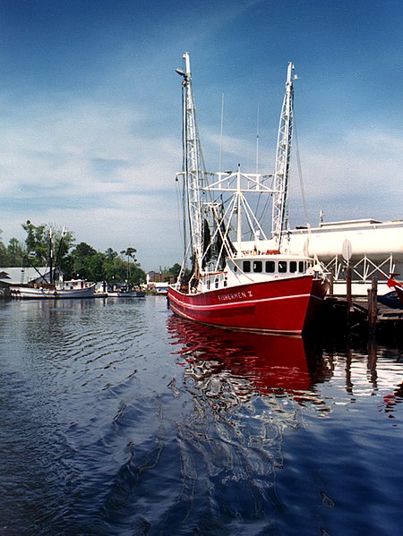 File:Fishing Boat Bayou La Batre.Jpg