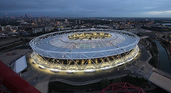 Image: Floodlit London Stadium