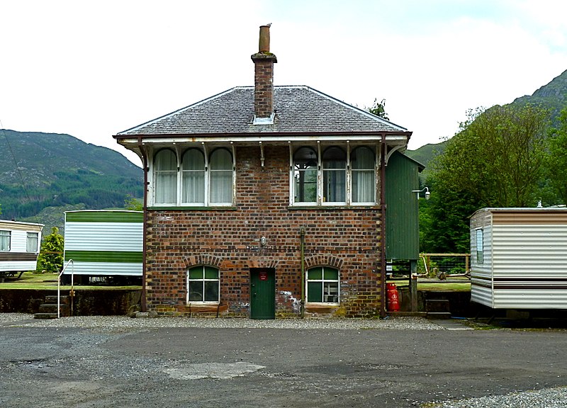 File:Former signal box at St Fillans station Geograph-3241462-by-Anthony-ONeil.jpg