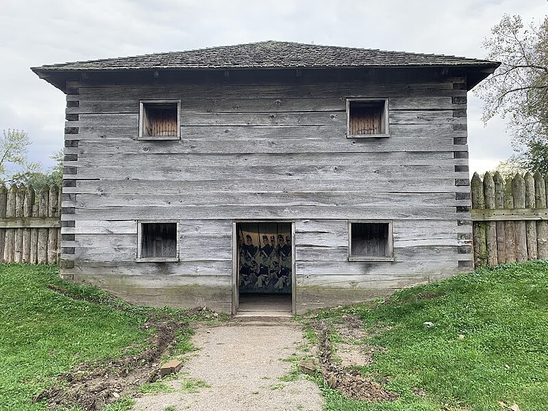 File:Fort Meigs Blockhouse.jpg