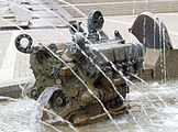 English: Detail (engine) of the Buchhornbrunnen in Friedrichshafen. Deutsch: Detail (Motorblock) des Buchhornbrunnens in Friedrichshafen.