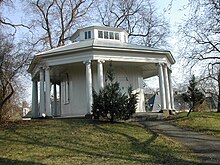 The classical Henriette Wegner Pavilion, a wedding gift from Frogner's former owner Benjamin Wegner to his wife Henriette Seyler, was moved here from Blaafarvevaerket in the 1830s Frogner Manor 7.JPG