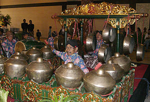 Gamelan instruments Gamelan Player 2.JPG