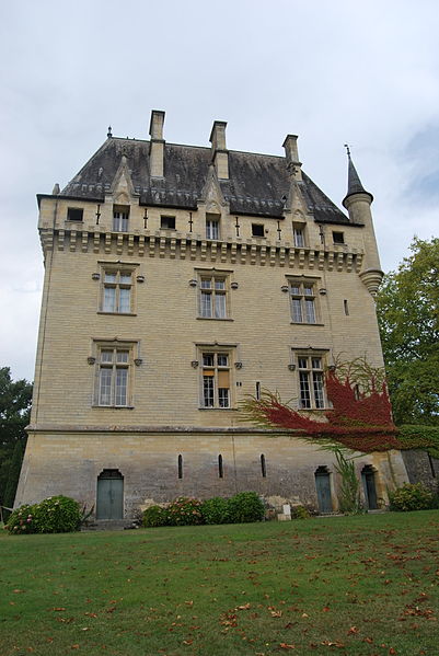 File:Gardegan-et-Tourtirac château de Pitray 2.JPG