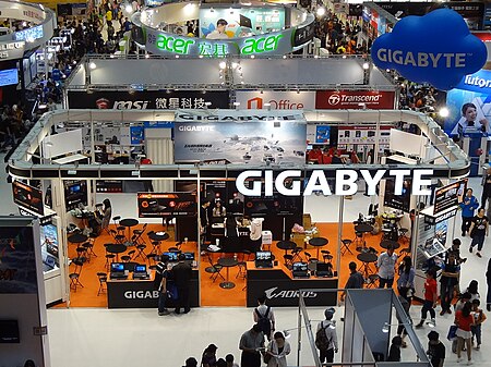 Tập_tin:Gigabyte_Technology_booth,_Softex_Taipei_20170409b.jpg