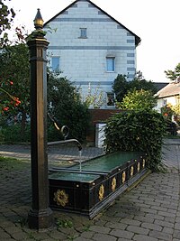 Brunnen in Bärstadt, Wallufstraße