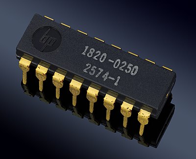 Vintage Hewlett-Packard integrated circuit