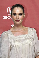 Gambar mini seharga Lena Headey