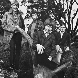 de izquierda a derecha: Hansi Schwarz, Johan Karlberg, Björn Ulvaeus y Tonny Roth (1967)