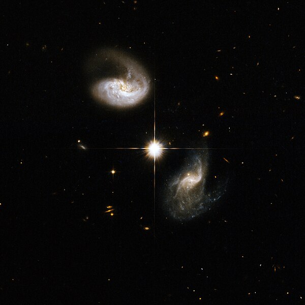 File:Hubble Interacting Galaxy CGCG 436-030 (2008-04-24).jpg