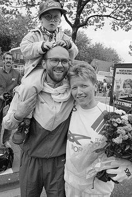 Ingrid Kristiansen s rodinou 1987.jpg
