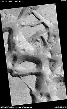 Vue d'Ister Chaos par l'instrument HiRISE de la sonde MRO.