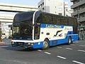 東京駅からジェイアールバス関東東京支店へ永代通りを回送する車両 S670-00404