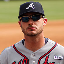 Joey Terdoslavich di Arlington, Texas pada September 2014.jpg