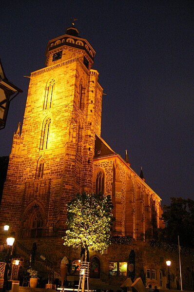 File:Kirche bei Nacht.jpg