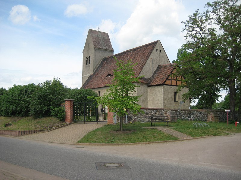 File:Kirche in Blankensee - Deutschland - panoramio.jpg