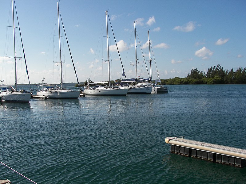 File:La Marina - Cayo Largo - panoramio.jpg