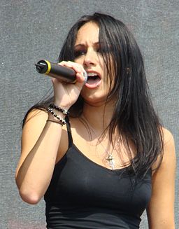 Lauren Harris at Gods of Metal 2009 (cropped)