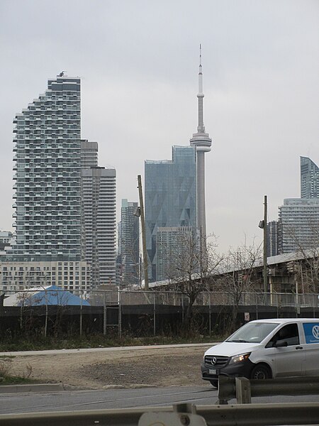 File:Looking downtown from Toronto's Portlands, 2020-11-18 -b (50617697283).jpg