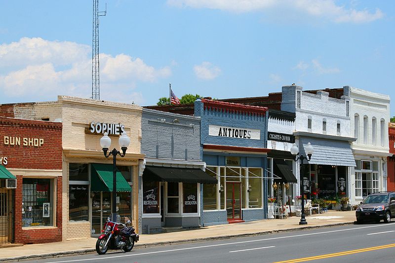 File:Main Street, Pineville NC.jpg