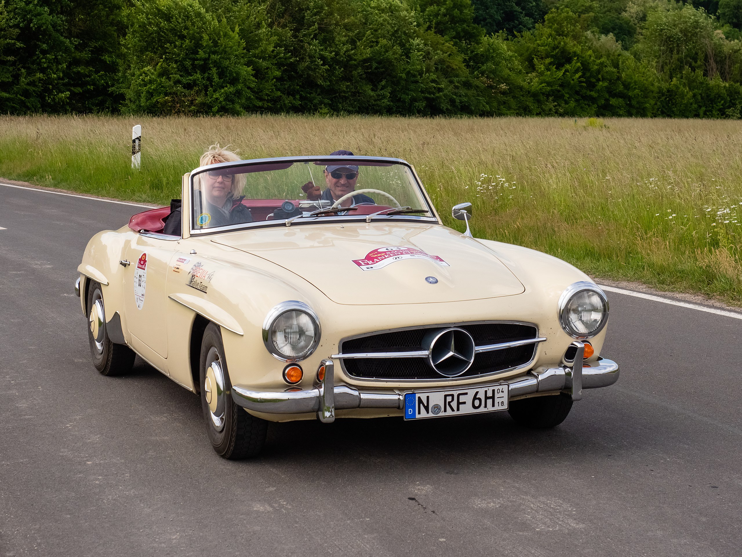 File:Convertible Mercedes Car Driving On A Highway.jpg - Wikipedia