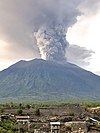 Gunung Agung meletus pada tahun 2017