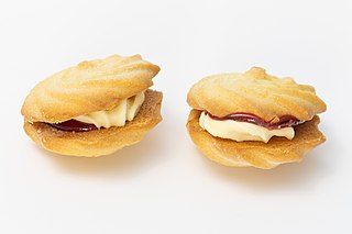 <span class="mw-page-title-main">Viennese whirls</span> British shortbread biscuits