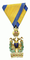 Orde van de IJzeren Kroon met oorlogsdecoratie Oostenrijk 1914.gif