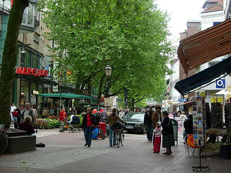 File:Ottenser Hauptstraße.jpg