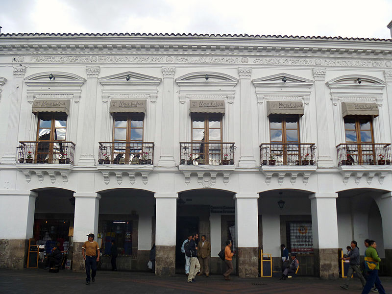 Palacio de la Curia Metropolitana (Quito).JPG