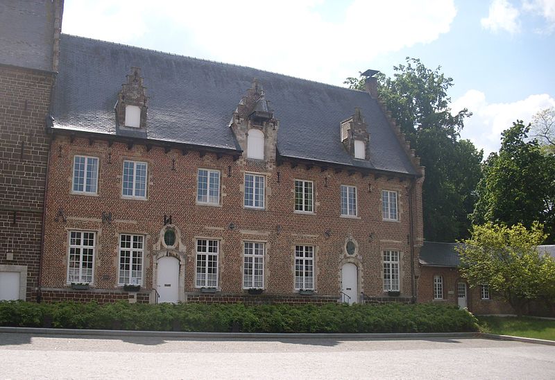 File:Pastorie Averbode - België.jpg