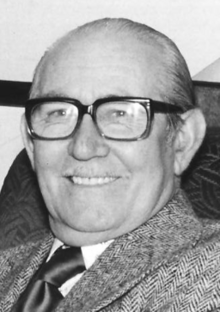 Phil Rees Sr. greyhound trainer circa 1975.png