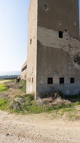 File:PikiWiki Israel 65185 taggart fort near kibutz gesher.jpg