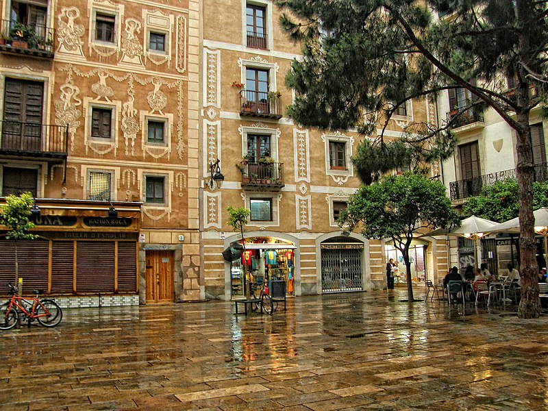 File:Plaça del Pi, Barcelona - panoramio.jpg