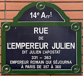 Voir la plaque.