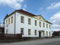 English: House No 59 in the village of Pluhův Žďár,the seat of the agricultural cooperative Jindřichův Hradec District, Czech Republic. Čeština: Dům č.p. 59 v obci Pluhův Žďár v okrese Jindřichův Hradec.