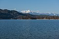 English: Peninsula with the Mittagskogel in the background Deutsch: Halbinsel mit dem Mittagskogel im Hintergrund